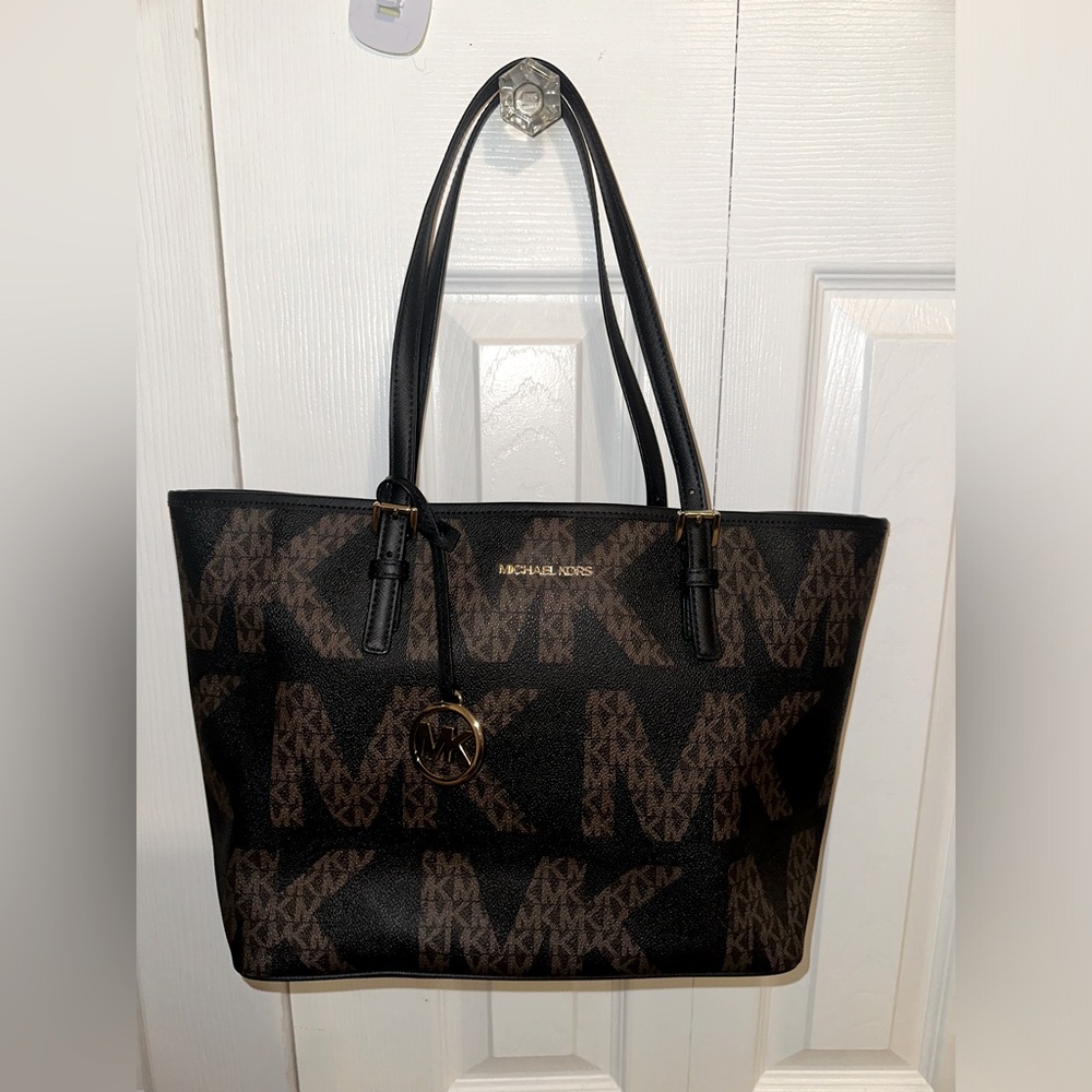 Michael Kors signature ML logo tote